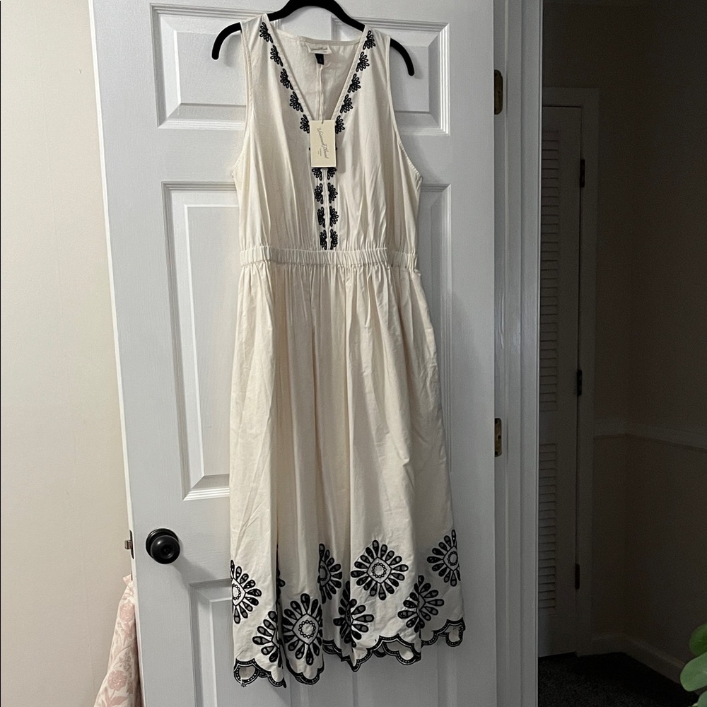 Universal Thread Cream Midi Dress with Black Embroidery